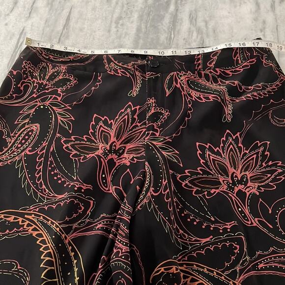 Hearts of Palm Black Paisley & Flower Print Pants Woman’s Size 16 - Picture 8 of 12